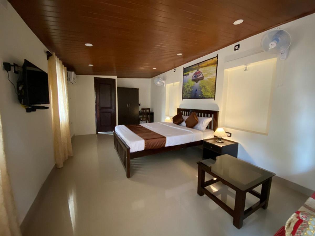 Udupi Inn Esterno foto