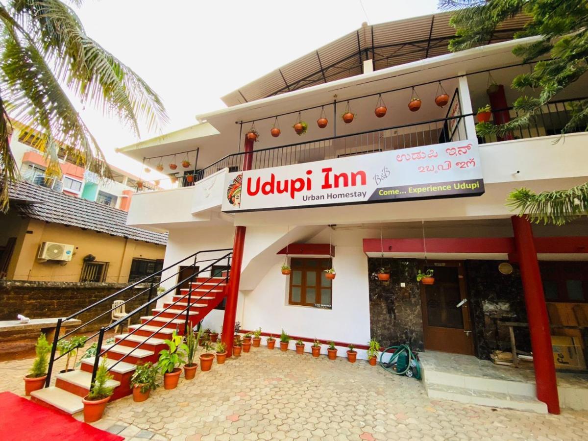 Udupi Inn Esterno foto