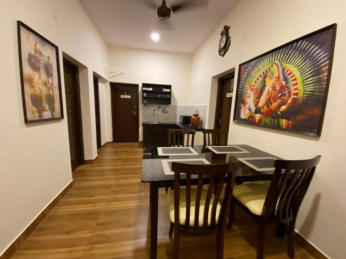 Udupi Inn Esterno foto